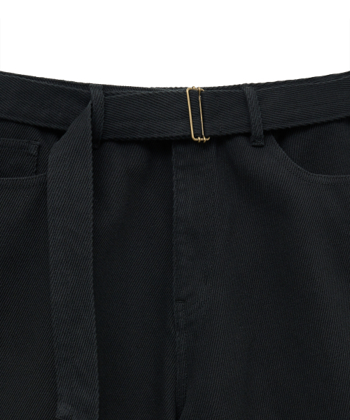 NOIRER(ノイア)の「コットンウィップコードウォッシュドカーブドパンツ(ブラック)(その他パンツ・メンズ・その他・48/50/52)」の4枚目の写真