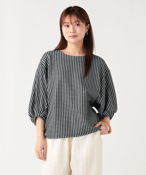 BEAMS HEART(ビームスハート)の「タック ドルマンスリーブ プルオーバー(Tシャツ/カットソー・レディース・ブラック/サックスブルー/ネイビー・FREE)」の2枚目の写真