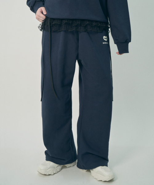MIHEV（ミヘブ）の「[ユニセックス] スティッチクラシックロゴスウェットパンツ ネイビー（スウェットパンツ・レディース・その他・MEDIUM/LARGE）」の5枚目の写真