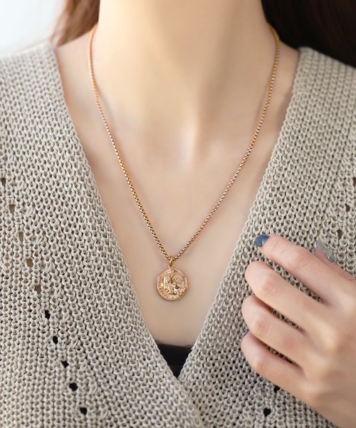 Cream dot.(クリームドット)の「【サージカルステンレス】“歪み”の効いたコインモチーフのステンレス製ネックレス(ネックレス・レディース・ゴールド/シルバー/ピンクゴールド・65cm/50cm)」の15枚目の写真
