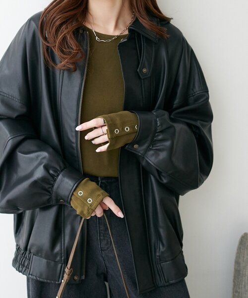 DISCOAT（ディスコート）の「リブ袖口ボタンロングスリーブ《WEB限定カラーあり》（Tシャツ/カットソー・レディース・グレー/ブラック/ライトグレー/ブラウン/ネイビー/レッド/アイボリー/モカ/カーキ・FREE）」の17枚目の写真