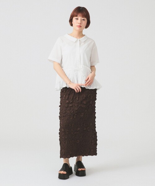 Ray BEAMS（レイビームス）の「【8/6 再値下げ】プリーツ キリカエ ハーフスリーブ シャツ   /26SS 洗える イージーケア  ペプラム ストライプ 夏 通勤 通学 デザイントップス（シャツ/ブラウス・レディース・ホワイト/サックスブルー/ブラック・ONE SIZE）」の5枚目の写真