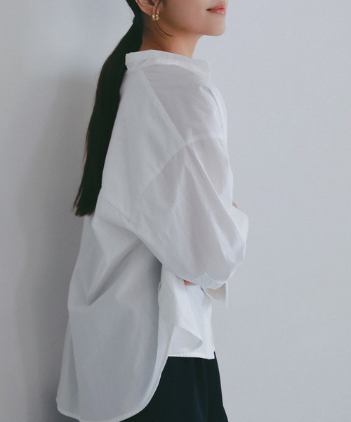 AJUGA.（アジュガ）の「サイドボタン付き スキッパーシャツ【セレモニー/オケージョン】（シャツ/ブラウス・レディース・オフホワイト/ライトブルー/ブラック・FREE）」の6枚目の写真