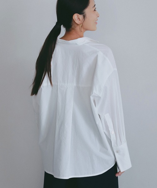 AJUGA.（アジュガ）の「サイドボタン付き スキッパーシャツ【セレモニー/オケージョン】（シャツ/ブラウス・レディース・オフホワイト/ライトブルー/ブラック・FREE）」の7枚目の写真