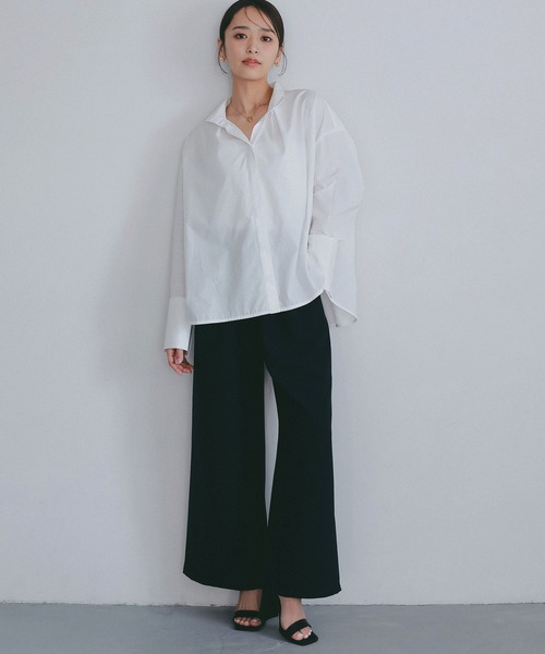 AJUGA.（アジュガ）の「サイドボタン付き スキッパーシャツ【セレモニー/オケージョン】（シャツ/ブラウス・レディース・オフホワイト/ライトブルー/ブラック・FREE）」の8枚目の写真