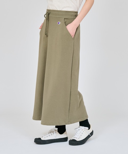 Champion（チャンピオン）の「【Champion/チャンピオン】レディース ロングスカート（スカート・レディース・オリーブ/ブラック/ネイビー/アッシュグレー・LARGE/MEDIUM）」の5枚目の写真