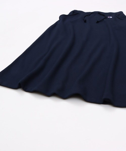 Champion（チャンピオン）の「【Champion/チャンピオン】レディース ロングスカート（スカート・レディース・オリーブ/ブラック/ネイビー/アッシュグレー・LARGE/MEDIUM）」の16枚目の写真