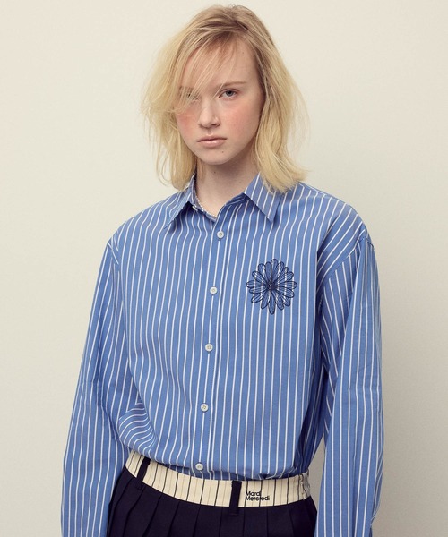 Mardi Mercredi（マルディメクルディ）の「COTTON SHIRT STRIPE / コットン シャツ ストライプ（シャツ/ブラウス・レディース・ネイビー/ブルー・FREE）」の12枚目の写真