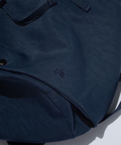 F/CE. （エフシーイー）の「F/CE. TEXTURED TWILL 3 POINTS SLINGER BAG / エフシーイー テクスチャードツイル 3ポイント スリンガーバッグ（ショルダーバッグ・メンズ・ブラック/ネイビー・FREE）」の10枚目の写真