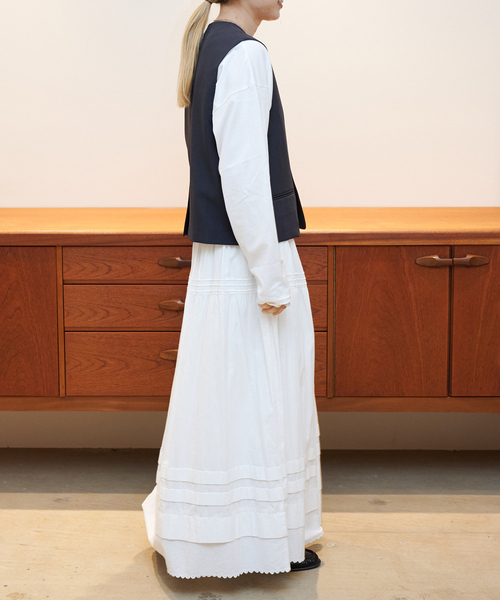 OUTDOOR PRODUCTS（アウトドアプロダクツ）の「WEB・横浜店限定カラーありORDINARY コンパクトベスト（その他アウター・レディース・ベージュ/ブラック/チャコールグレー・FREE）」の4枚目の写真