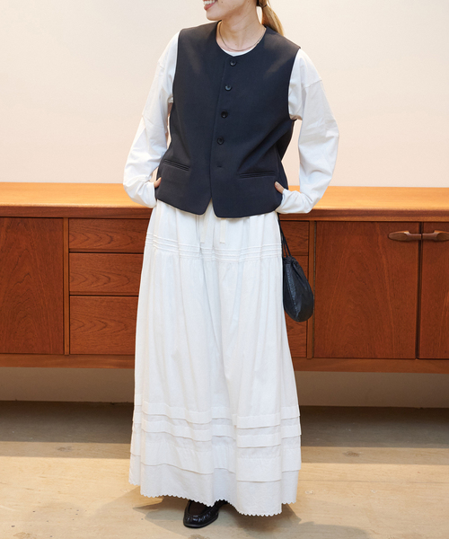 OUTDOOR PRODUCTS（アウトドアプロダクツ）の「WEB・横浜店限定カラーありORDINARY コンパクトベスト（その他アウター・レディース・ベージュ/ブラック/チャコールグレー・FREE）」の5枚目の写真