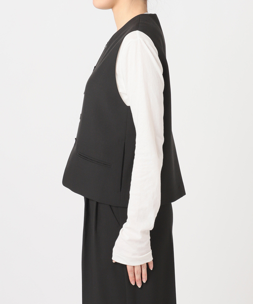 OUTDOOR PRODUCTS（アウトドアプロダクツ）の「WEB・横浜店限定カラーありORDINARY コンパクトベスト（その他アウター・レディース・ベージュ/ブラック/チャコールグレー・FREE）」の7枚目の写真