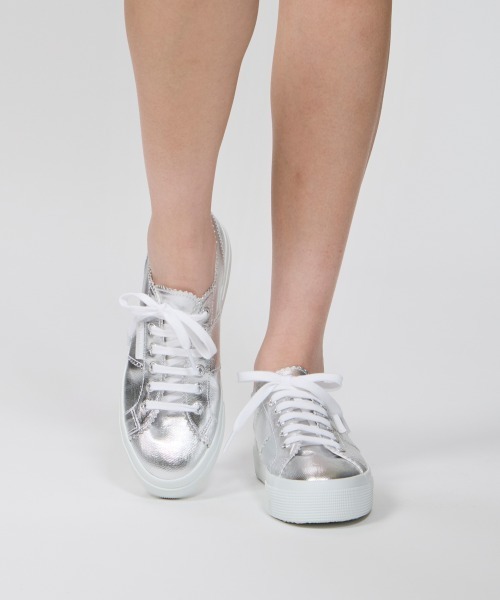 PELLICO(ペリーコ)の「【PELLICO×SUPERGA】 スニーカー 3.5cm SILVER(スニーカー・レディース・シルバー・38/37/36/35/39)」の6枚目の写真