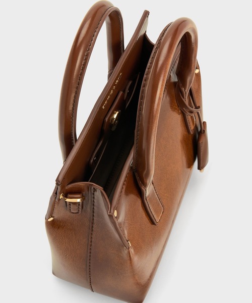 CHARLES & KEITH(チャールズ & キース)の「Rene ルネ ストラクチャートートバッグ(トートバッグ・レディース・タン・S)」の11枚目の写真