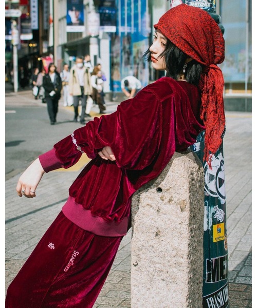 KEBOZ（ケボズ）の「SS×KBZ VELOUR HOODIE（パーカー・レディース・バーガンディー・FREE）」の17枚目の写真