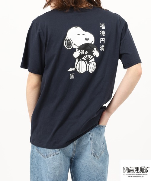 PEANUTS(ピーナッツ)の「PEANUTS スヌーピー柄プリント天竺Tシャツ 半袖(Tシャツ/カットソー・メンズ・ネイビー/オフホワイト・L/M/LL)」の9枚目の写真