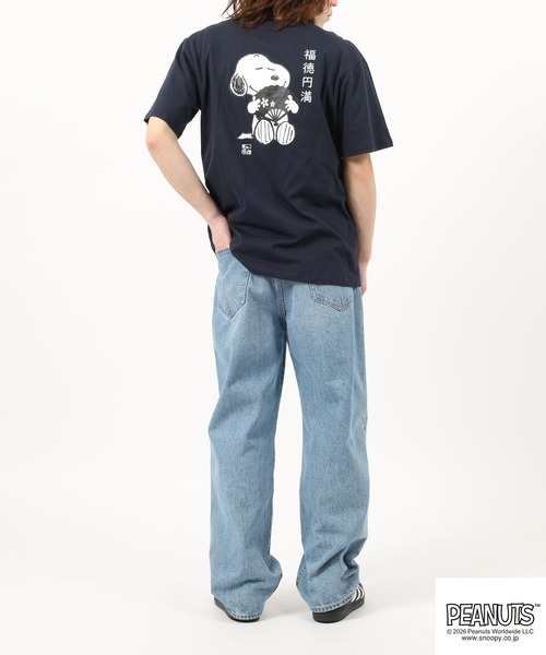 PEANUTS(ピーナッツ)の「PEANUTS スヌーピー柄プリント天竺Tシャツ 半袖(Tシャツ/カットソー・メンズ・ネイビー/オフホワイト・L/M/LL)」の5枚目の写真