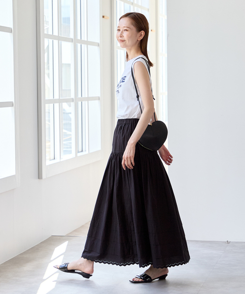 U by SPICK&SPAN（ユーバイスピックアンドスパン）の「コットンポプリンタックフレアスカート（スカート・レディース・ブラック/ホワイト・FREE）」の8枚目の写真