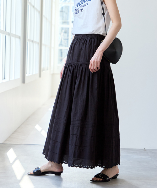 U by SPICK&SPAN（ユーバイスピックアンドスパン）の「コットンポプリンタックフレアスカート（スカート・レディース・ブラック/ホワイト・FREE）」の5枚目の写真