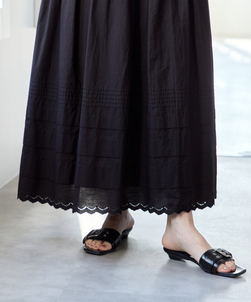 U by SPICK&SPAN（ユーバイスピックアンドスパン）の「コットンポプリンタックフレアスカート（スカート・レディース・ブラック/ホワイト・FREE）」の12枚目の写真