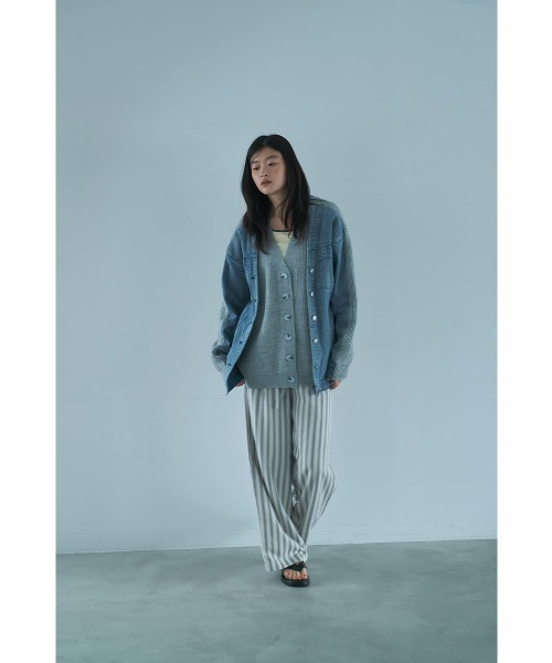 marjour（マージュール）の「LAYERED DENIM KNIT CARDIGAN（カーディガン/ボレロ・レディース・ブラック/グレー・M）」の18枚目の写真