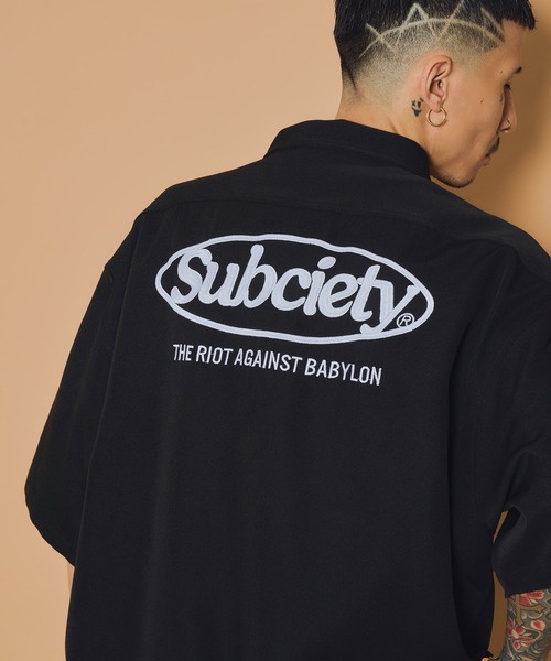 Subciety（サブサエティ）の「Embroidery oval logo shirt（シャツ/ブラウス・メンズ・ホワイト/ブルー/チャコール/ブラック・MEDIUM/SMALL/X-LARGE/LARGE）」の2枚目の写真