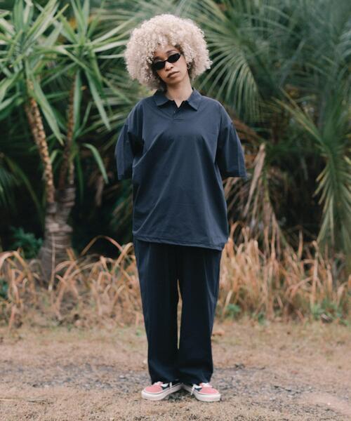 URBAN RESEARCH（アーバンリサーチ）の「Wide Dad　BREEZY TECH EASY PANTS（その他パンツ・メンズ・ブラック/ネイビー・1/2）」の3枚目の写真