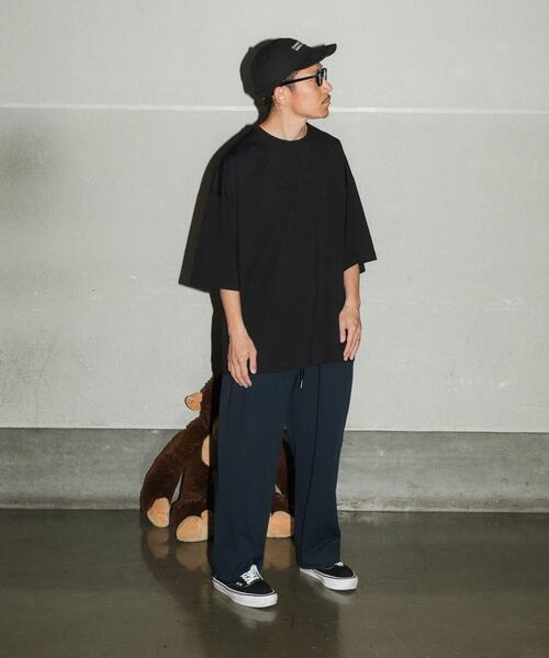 URBAN RESEARCH（アーバンリサーチ）の「Wide Dad　BREEZY TECH EASY PANTS（その他パンツ・メンズ・ブラック/ネイビー・1/2）」の13枚目の写真