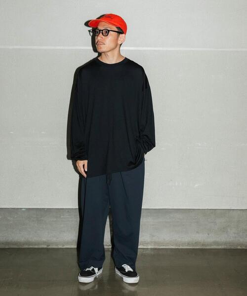 URBAN RESEARCH（アーバンリサーチ）の「Wide Dad　BREEZY TECH EASY PANTS（その他パンツ・メンズ・ブラック/ネイビー・1/2）」の16枚目の写真