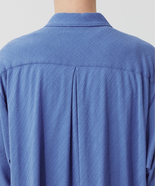 PUBLIC TOKYO（パブリックトウキョウ）の「【P.T】High-gauge jacquard Pk Shirts /ウォッシャブル/コットン100%/夏服/伸縮性/日本製（シャツ/ブラウス・メンズ・サックスブルー/ダークグレー/セージグリーン・S/M）」の17枚目の写真