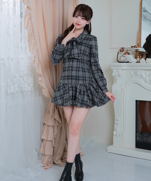 Anely（アネリー）の「Anely チェック柄 ボウタイリボン ティアード ミニワンピース（ワンピース・レディース・ブラウン/ブラック・FREE）」の14枚目の写真