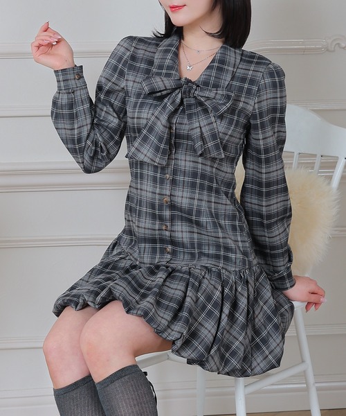 Anely（アネリー）の「Anely チェック柄 ボウタイリボン ティアード ミニワンピース（ワンピース・レディース・ブラウン/ブラック・FREE）」の9枚目の写真