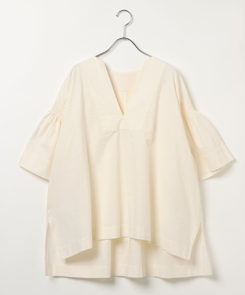 studio CLIP(スタディオクリップ)の「コットンリネン袖ギャザーVネックブラウス(Tシャツ/カットソー・レディース・クリーム/ライトブルー/オレンジ・FREE)」の18枚目の写真