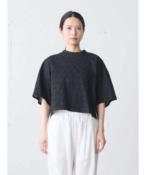 MidiUmi（ミディウミ）の「MidiUmi ドット柄ワイドシャツプルオーバー（シャツ/ブラウス・レディース・オフホワイト/ブルー/ブラック・FREE）」の2枚目の写真