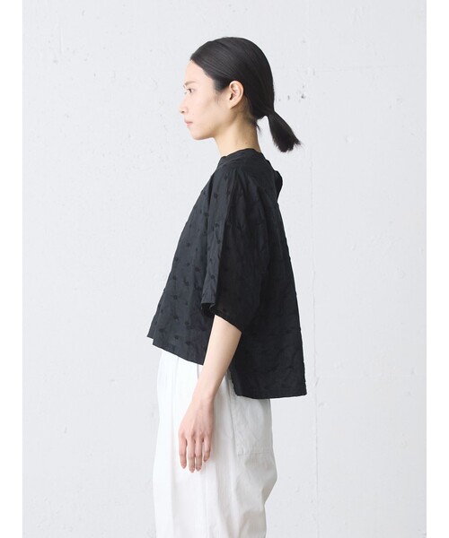MidiUmi（ミディウミ）の「MidiUmi ドット柄ワイドシャツプルオーバー（シャツ/ブラウス・レディース・オフホワイト/ブルー/ブラック・FREE）」の6枚目の写真