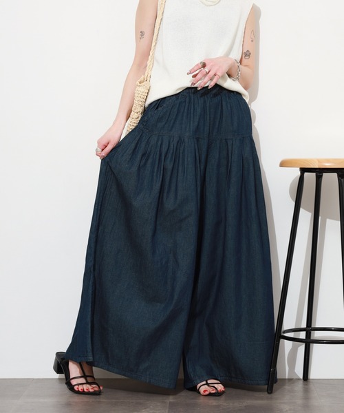 atONE（アットワン）の「エアリーデニムタックワイドパンツ（デニムパンツ・レディース・ネイビー/ワンウォッシュ・M/L/LL/3L/4L）」の14枚目の写真