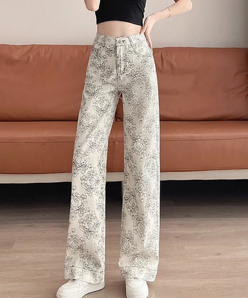 L LABEL（エルラベル）の「フラワープリントセミワイドデニムパンツ（デニムパンツ・レディース・ホワイト・M-L/S-M）」の5枚目の写真