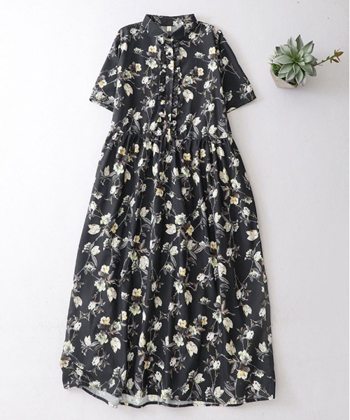 &soiree(アンドソワレ)の「ボタニカル柄フレアシャツワンピース(ワンピース・レディース・ブラック・MEDIUM/LARGE/X-LARGE)」の5枚目の写真