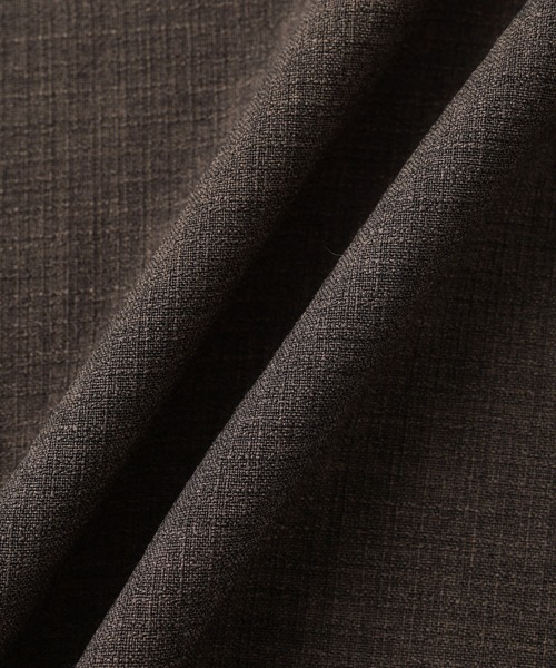 le cercle ADAM ET ROPE'（ルセルクルアダムエロペ）の「メランジサーフェイスプルオーバー/セットアップ対応/イージーケア（Tシャツ/カットソー・メンズ・ダークブラウン/チャコールグレー・L/LL/M）」の14枚目の写真