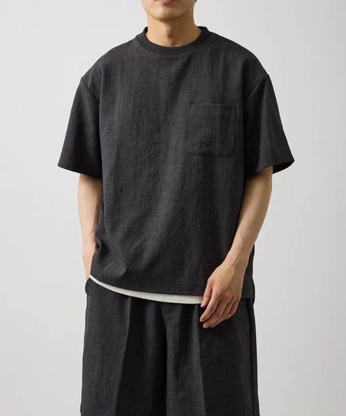 le cercle ADAM ET ROPE'（ルセルクルアダムエロペ）の「メランジサーフェイスプルオーバー/セットアップ対応/イージーケア（Tシャツ/カットソー・メンズ・ダークブラウン/チャコールグレー・L/LL/M）」の19枚目の写真