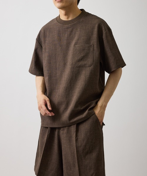 le cercle ADAM ET ROPE'（ルセルクルアダムエロペ）の「メランジサーフェイスプルオーバー/セットアップ対応/イージーケア（Tシャツ/カットソー・メンズ・ダークブラウン/チャコールグレー・L/LL/M）」の20枚目の写真