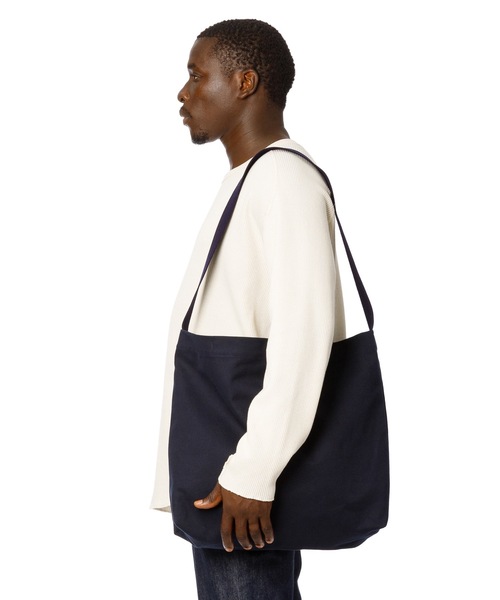 DAILY STANDARD by SANDINISTA（デイリースタンダードバイサンディニスタ）の「Canvas Student Shoulder Bag / キャンバスショルダーバッグ（ショルダーバッグ・メンズ・ブラック/ベージュ系その他/ネイビー・FREE）」の11枚目の写真