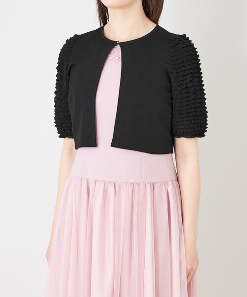 TO BE CHIC（トゥー ビー シック）の「シアーフリルスリーブ ニットカーディガン（カーディガン/ボレロ・レディース・ピンク系その他2/ブラック・40）」の6枚目の写真