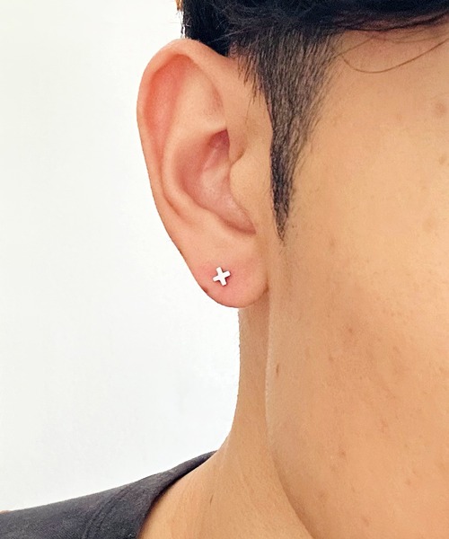 BEATJIVE(ビートジャイブ)の「ミニマルモチーフ スタッドピアス / ゴールド・シルバー(ピアス(両耳用)・メンズ・シルバー系その他/ゴールド/ゴールド系その他/ゴールド系その他2/シルバー/シルバー系その他2・FREE)」の3枚目の写真