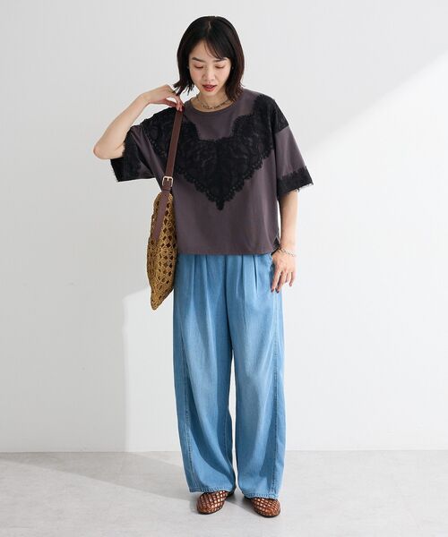 Green Parks(グリーンパークス)の「レースドッキング半袖プルオーバー(Tシャツ/カットソー・レディース・オフホワイト/チャコールグレー・FREE)」の3枚目の写真