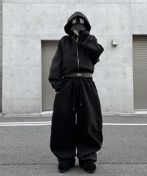 YACA（ヤーカ）の「Layered Sweat Pants/レイヤードスウェットパンツ（スウェットパンツ・レディース・ブラック/グレー・FREE）」の7枚目の写真