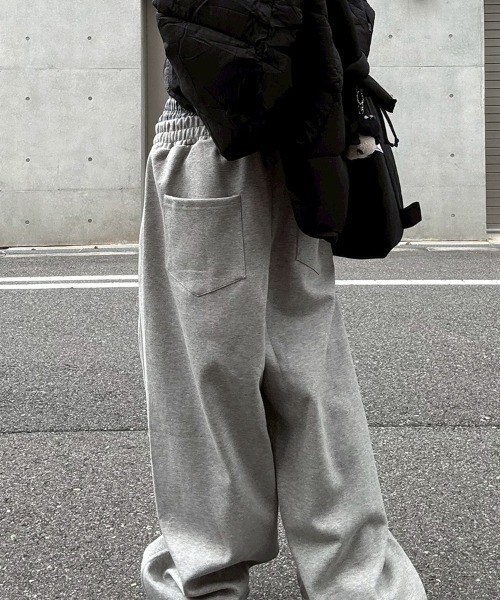 YACA（ヤーカ）の「Layered Sweat Pants/レイヤードスウェットパンツ（スウェットパンツ・レディース・ブラック/グレー・FREE）」の9枚目の写真