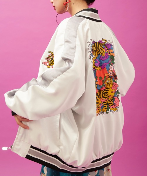 倭物やカヤ（ワモノヤカヤ）の「【中村杏子×倭物やカヤ】刺子ジャン 刺繍スーベニアジャケット（スカジャン・メンズ・スミクロ/ホワイト/レッド・FREE）」の11枚目の写真