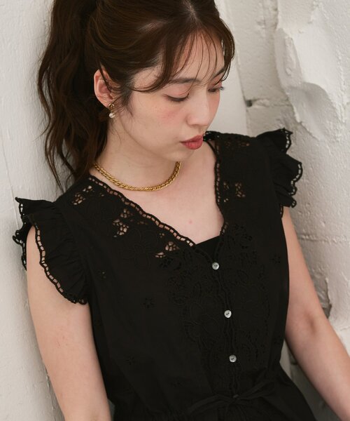 La boutique BonBon(ラブティックボンボン)の「【SETUP可・今すぐお届け】カットワークレースブラウス(シャツ/ブラウス・レディース・ホワイト/ブラック・FREE)」の22枚目の写真