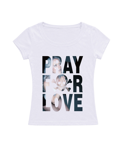 Сечентри‑U — U‑neck slim fit half sleeve T‑shirt